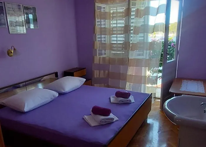 Kuca Lidija 2*